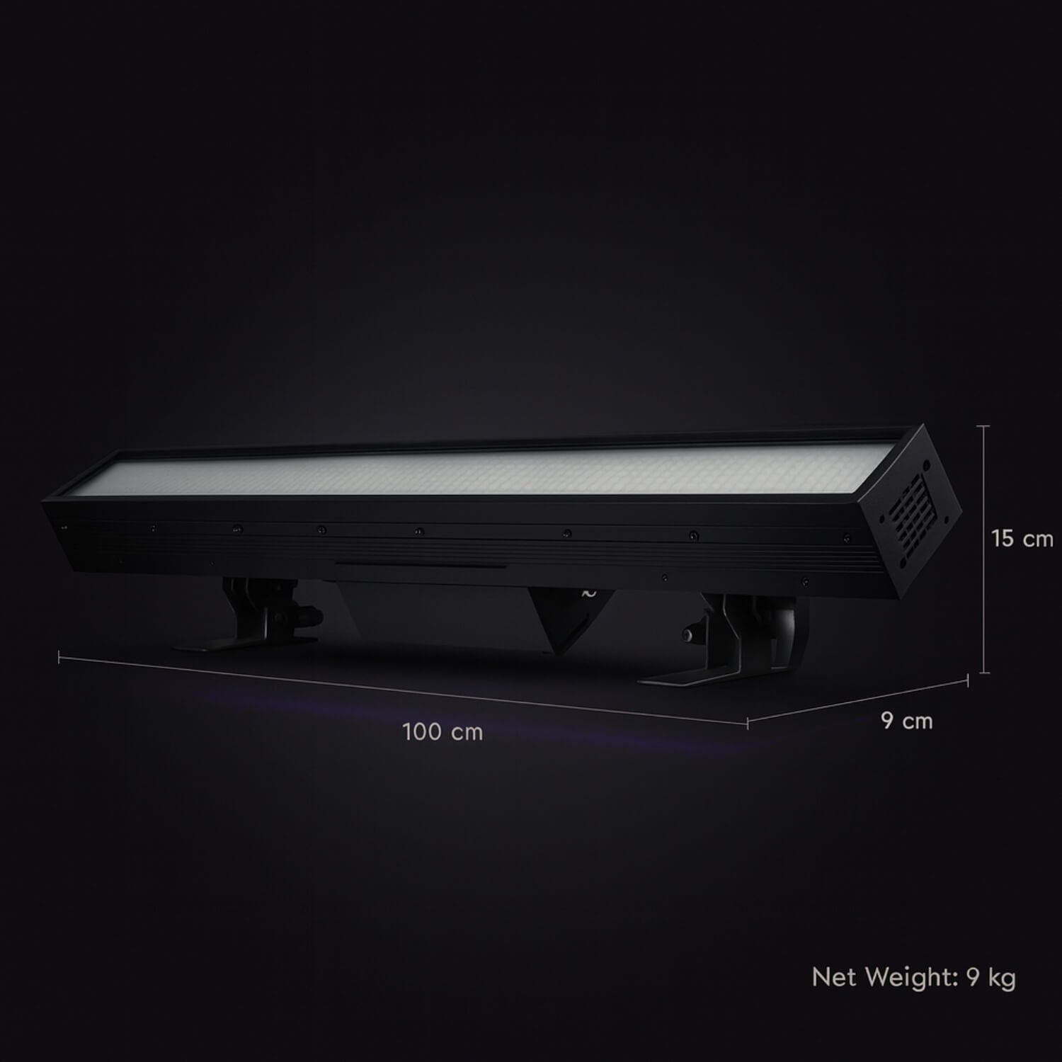 Wall wash lighting with 1–30Hz strobe