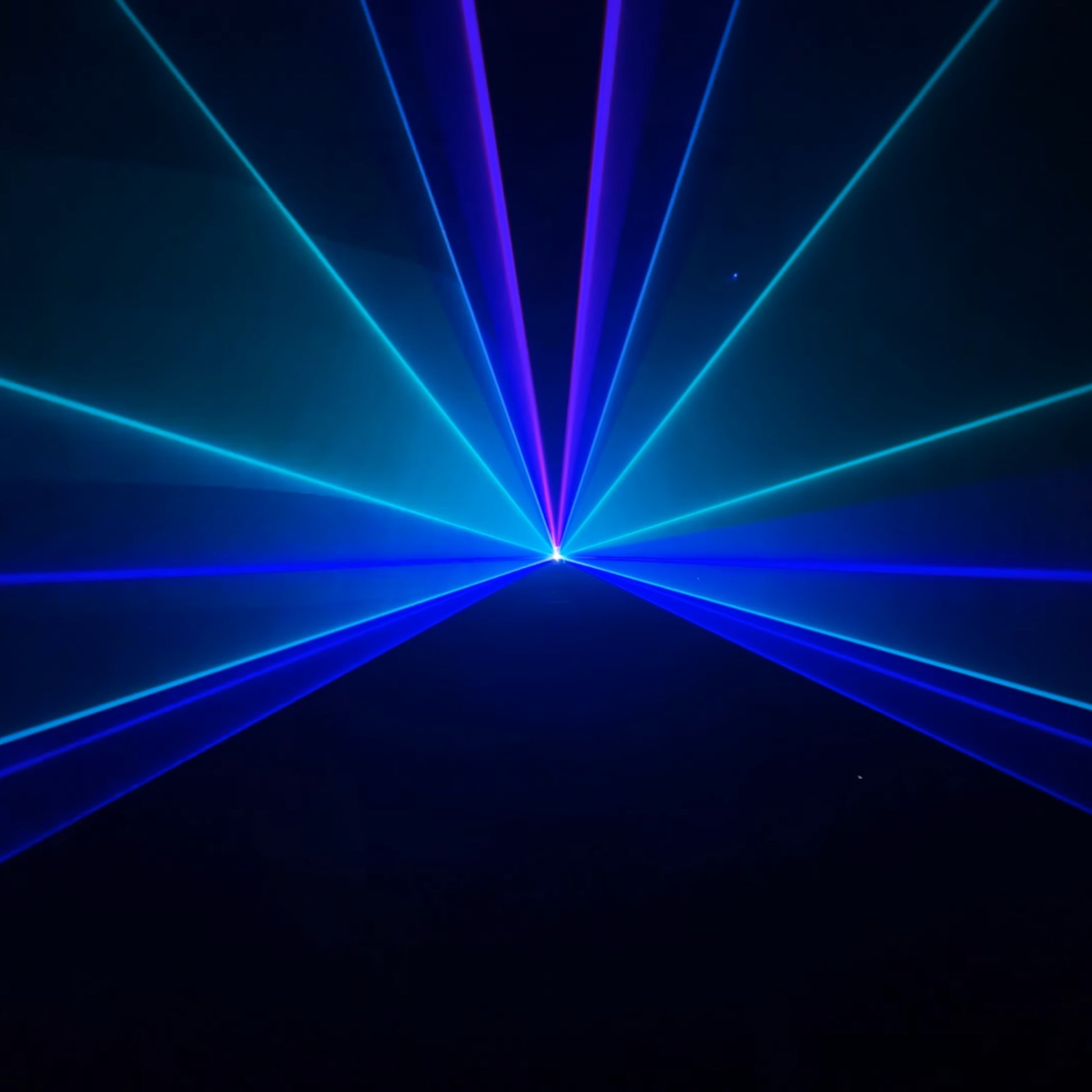 Outdoor portable laser show with A12 and battery pack