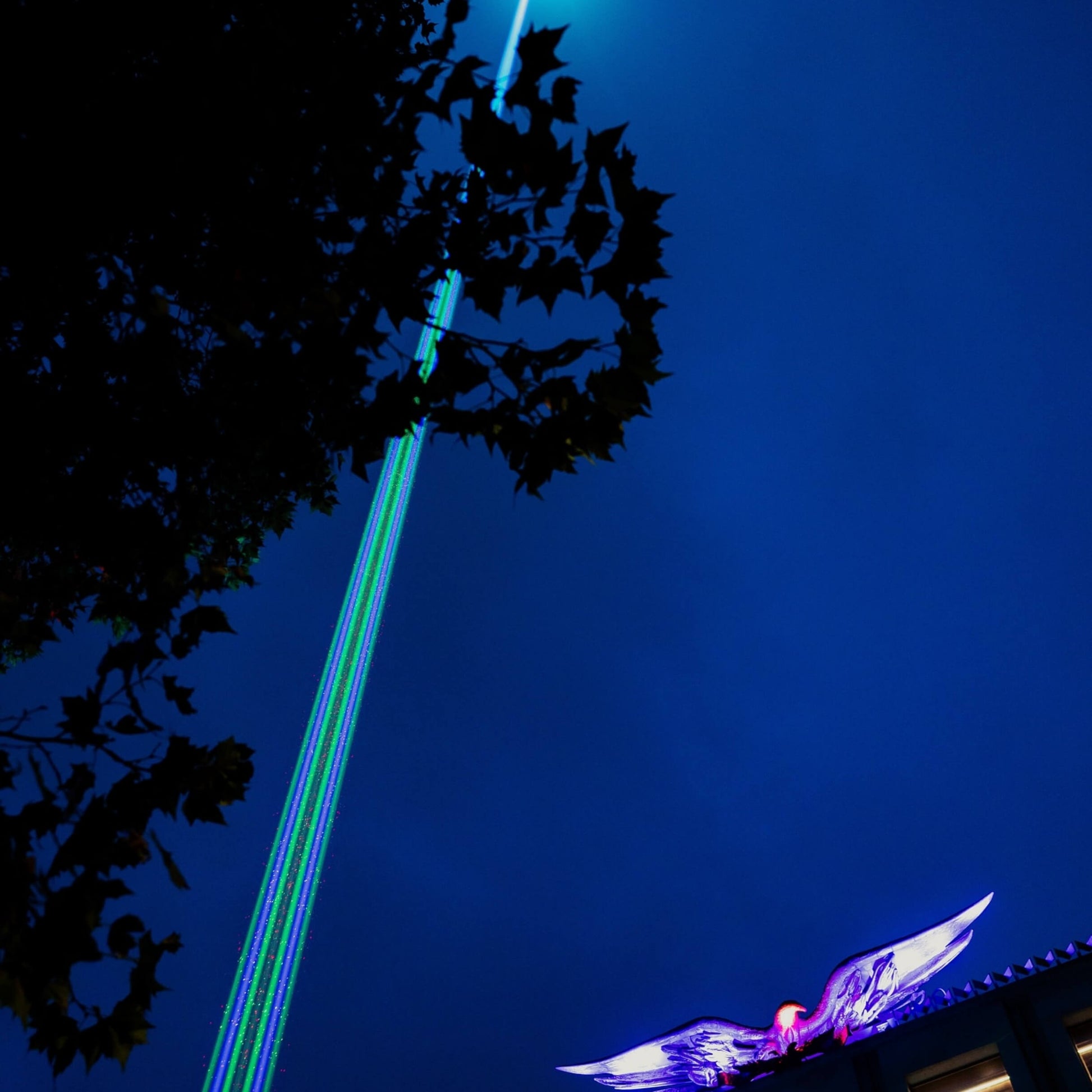 Frost effect for softer architectural sky beam output