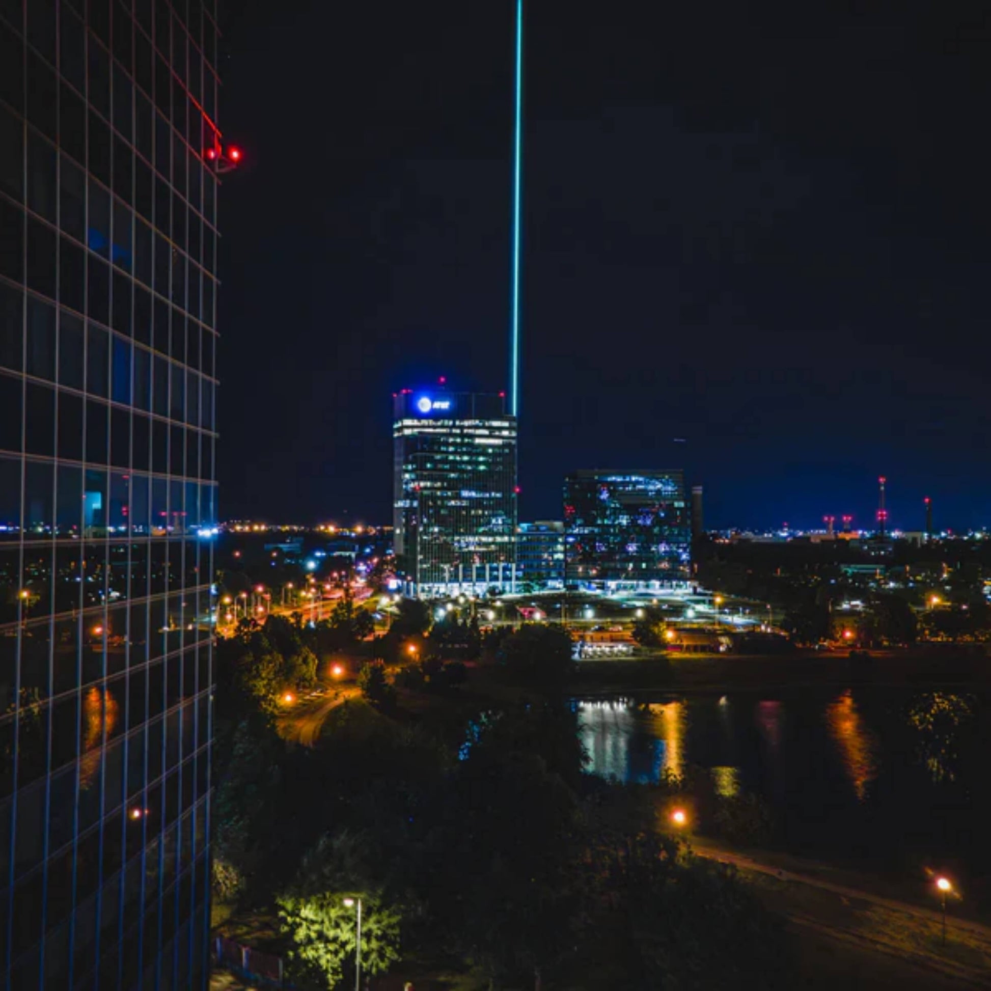 Safety keys included for professional sky laser operation