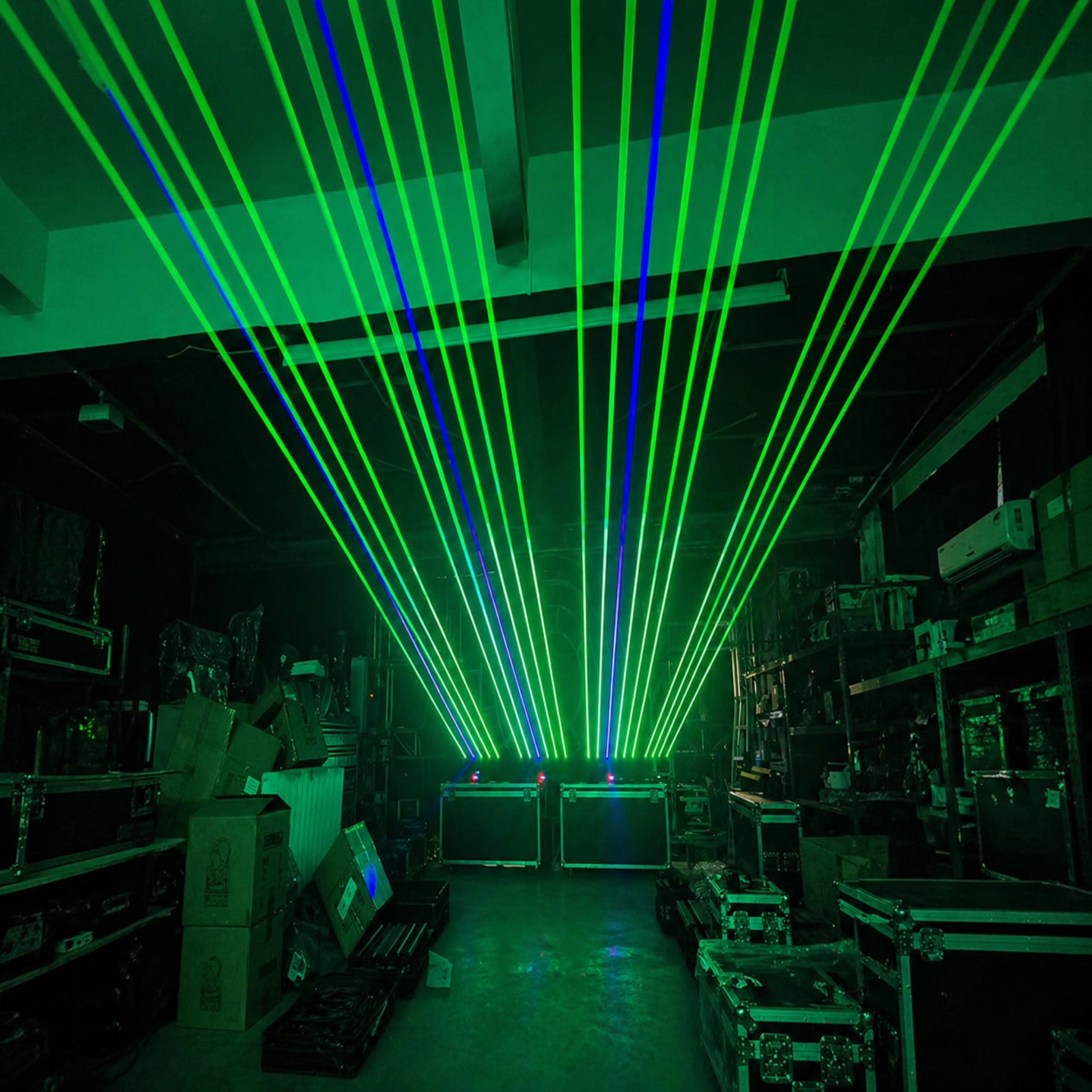 Full-color swinging laser arrow for stage shows