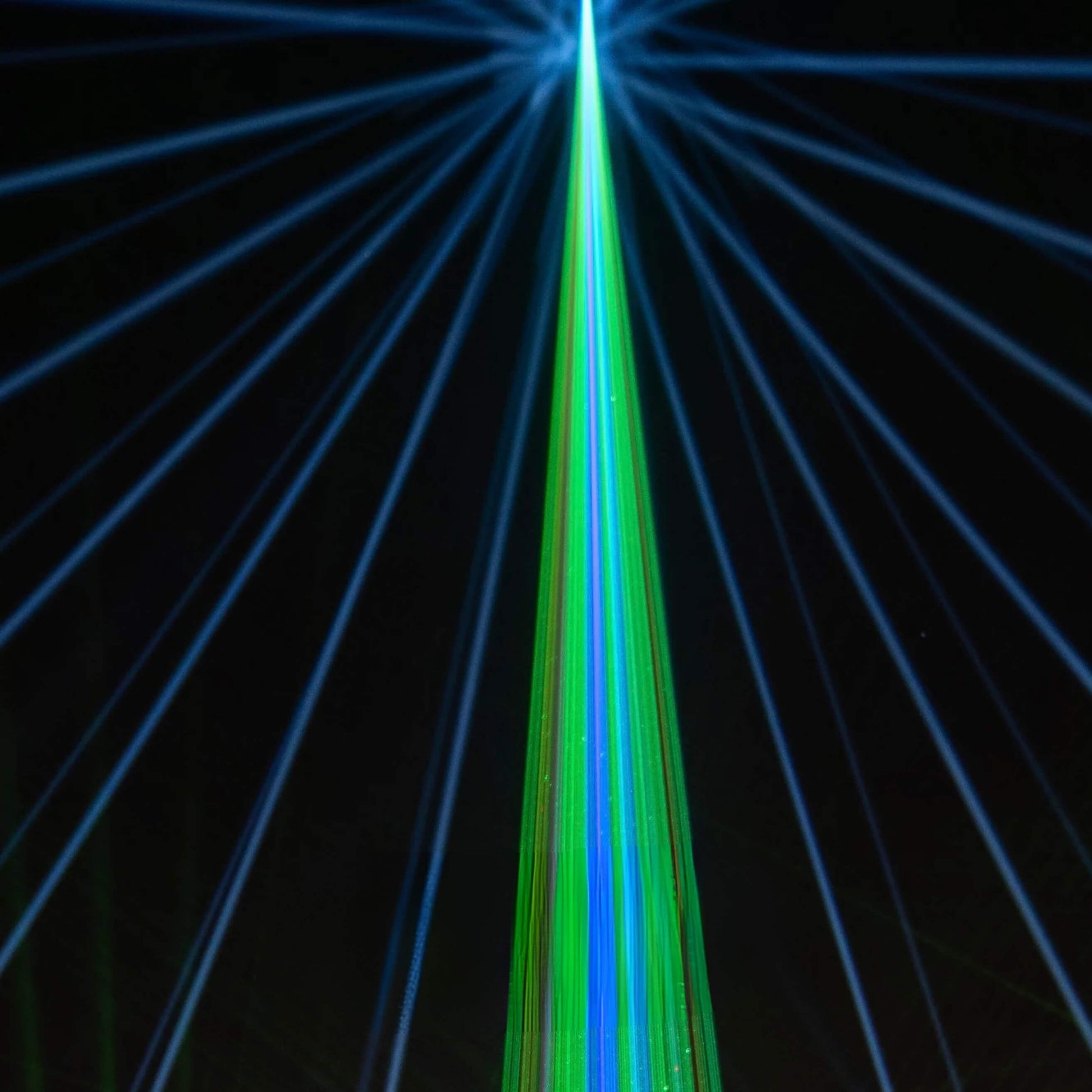 Resort skyline multi-string professional outdoor laser show